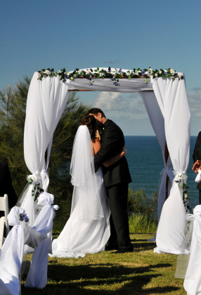 photo of Top Tips for a Backyard Wedding