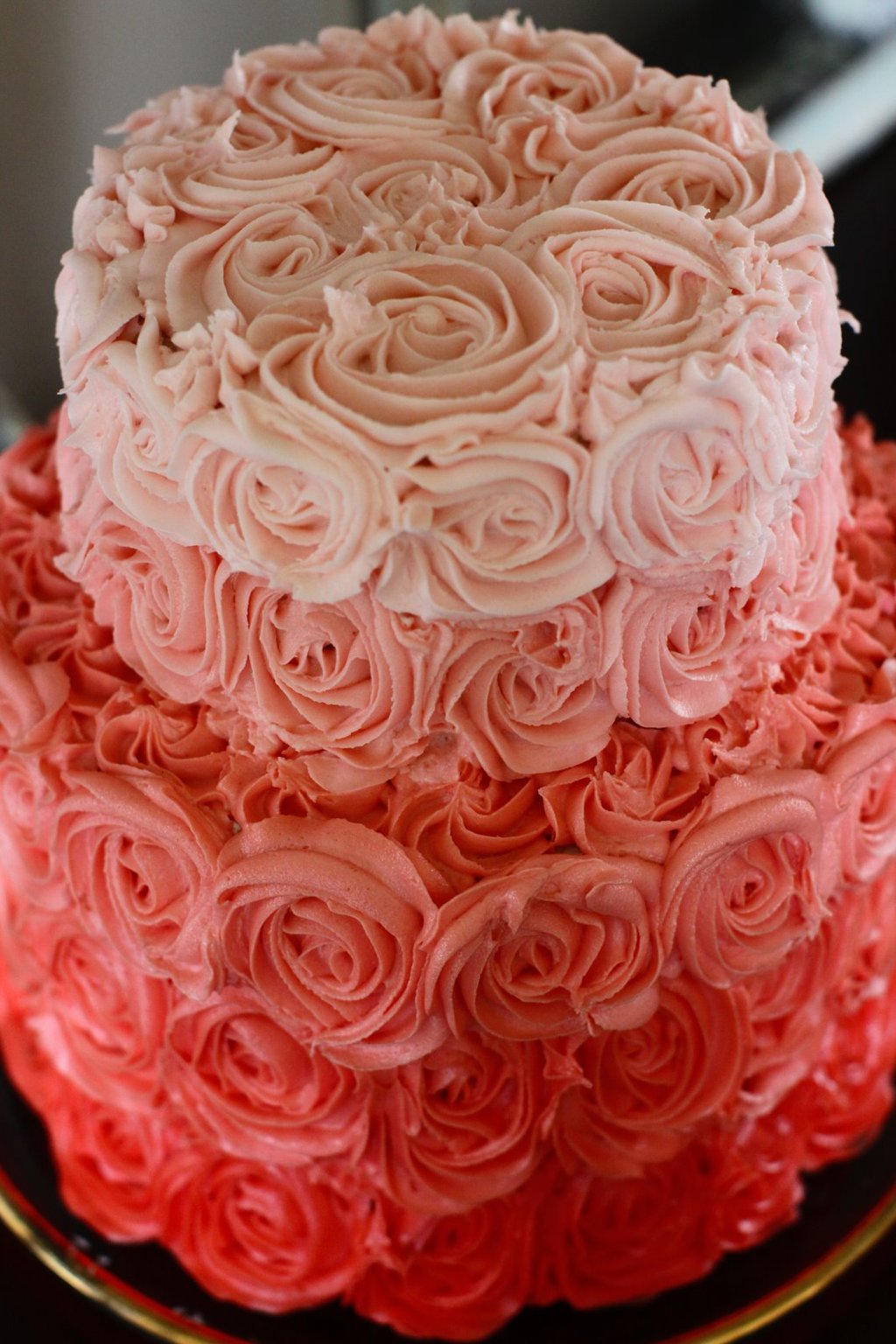 Ombre-rose-wedding-cake.full