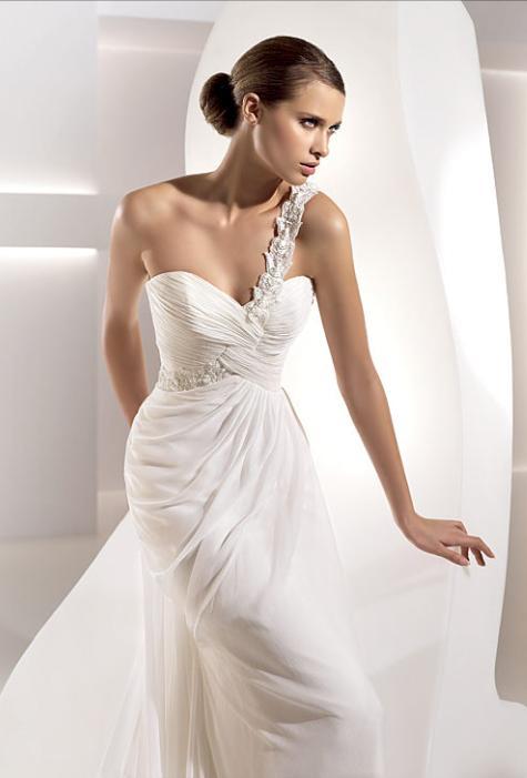 photo of Pronovias