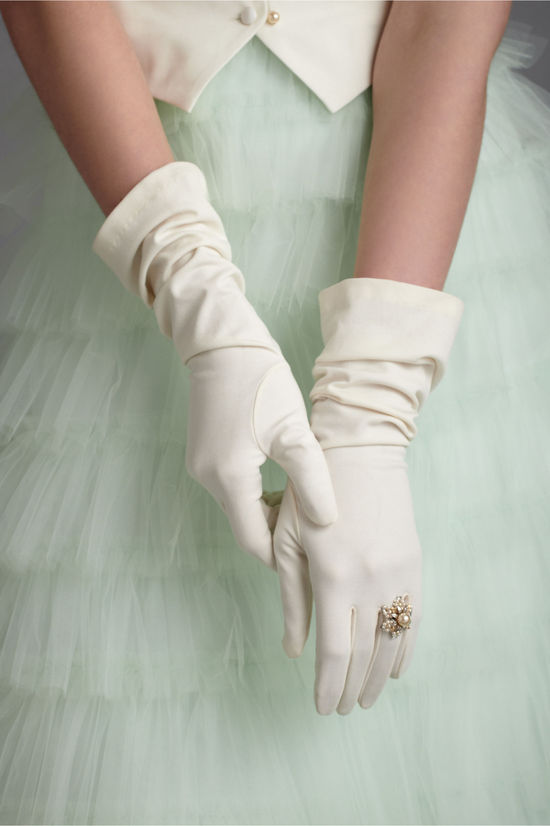 photo of Glam Up Your Bridal Look with Gloves