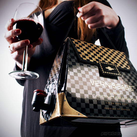 Handbag for wine lovers bridesmaid gifts