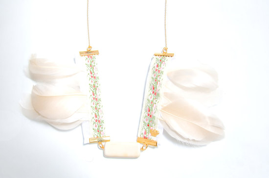 Feather statement necklace for boho brides
