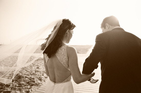 Keyhold back wedding dress paired with classic tulle veil