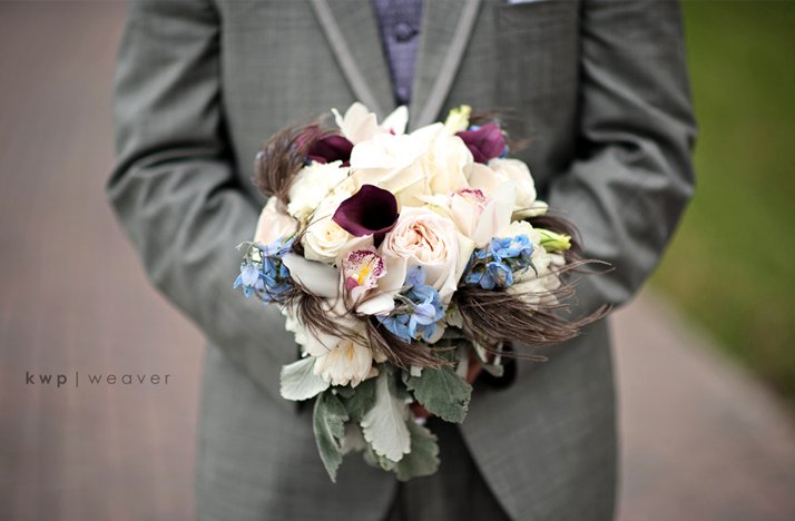 Wedding-photography-must-have-photos-groom-holds-brides-bouquet.full