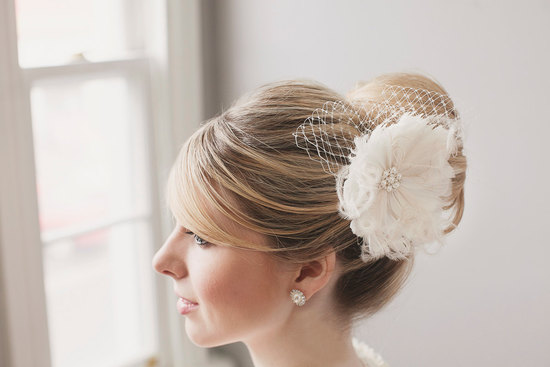 Ivory feather flower with bridal blusher