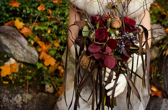 dark romance bridal bouquet