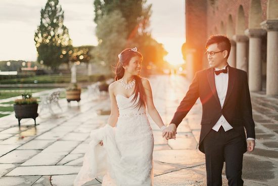Elegant black tie wedding in Sweden at a historical venue