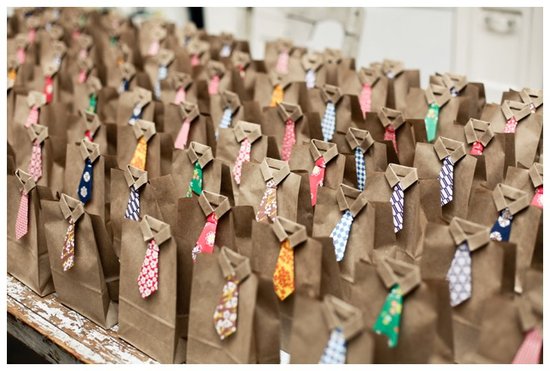 Wedding-favor-bags-with-origami-diy-ties.medium_large