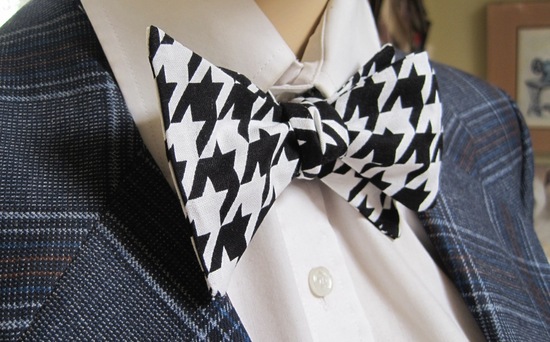 bold houndstooth bow tie for grooms or ring bearers
