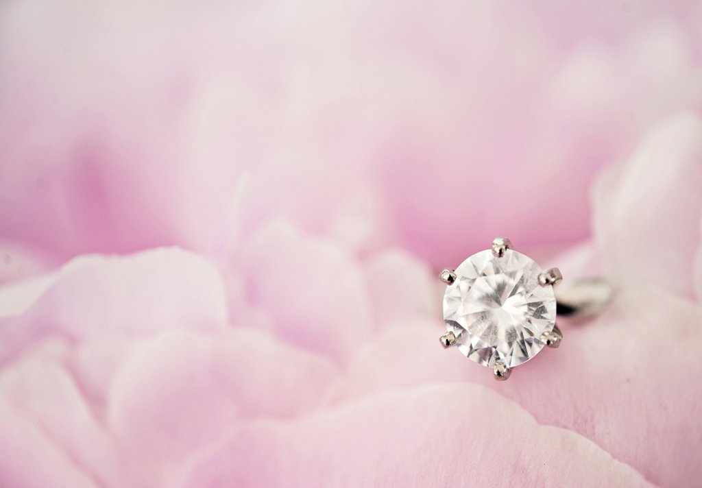 Engagement-ring-wedding-jewelry-1.full