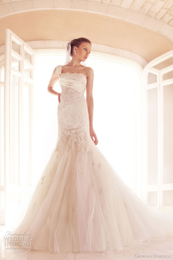 One-shoulder-mermaid-wedding-dress.full