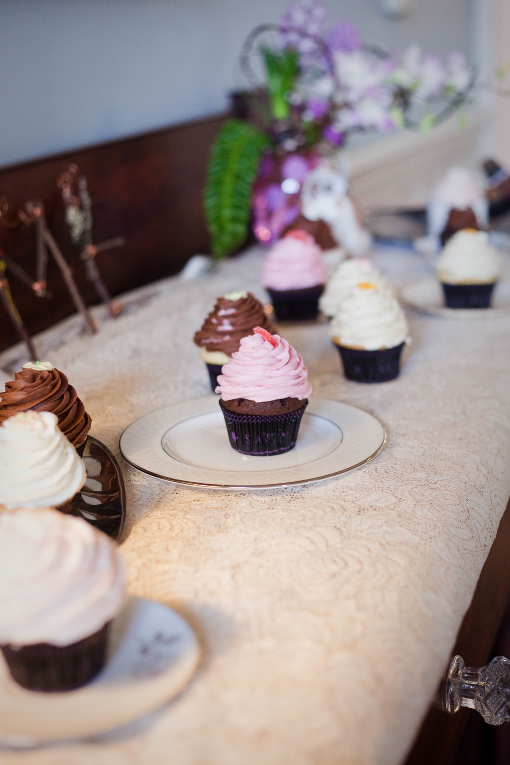 Wedding-cupcakes-alternative-to-wedding-cake-7.full