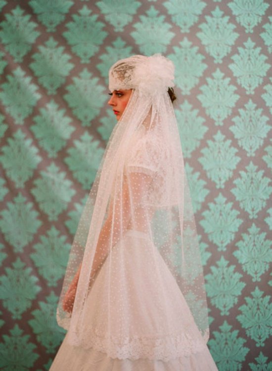 Parisian chic lace and tulle bridal veil and cap