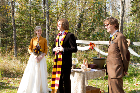 Real wedding with officiant dressed as harry potter