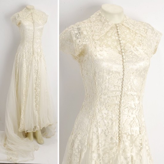 Vintage lace wedding dress