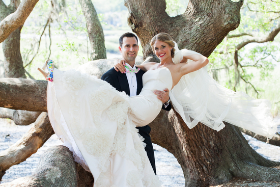 photo of Southern Plantation Wedding by Riverland Studios