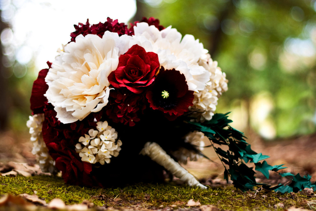 Elegant-bridal-bouquet-red-ivory-crimson-paper-wedding-flowers-handmade.full