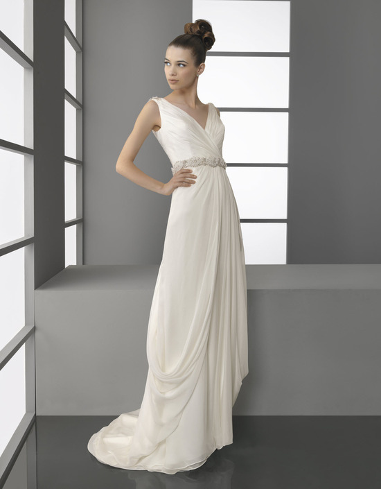 Chic ivory v-neck draped bridal gown by Aire Barcelona with beaded bridal belt