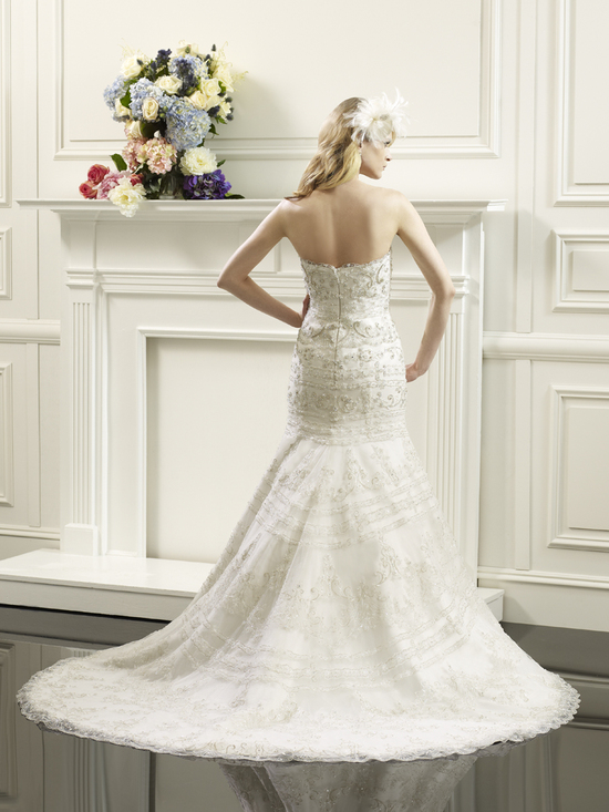 photo of Val Stefani wedding gown