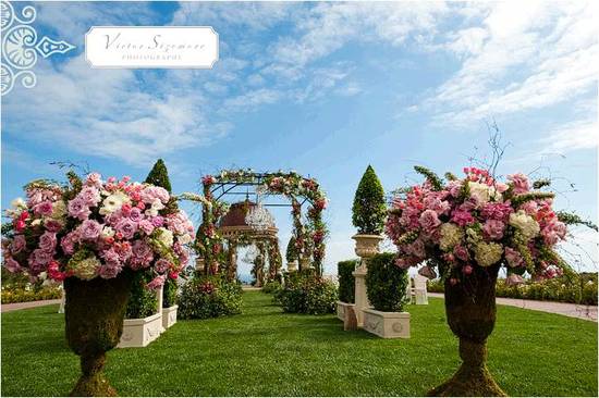 photo of Top Wedding Venue Perfect for an Outdoor Affair: Pelican Hill Resort