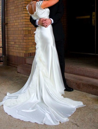 photo of Ultimate Guide to Buying a Gently Used Wedding Dress