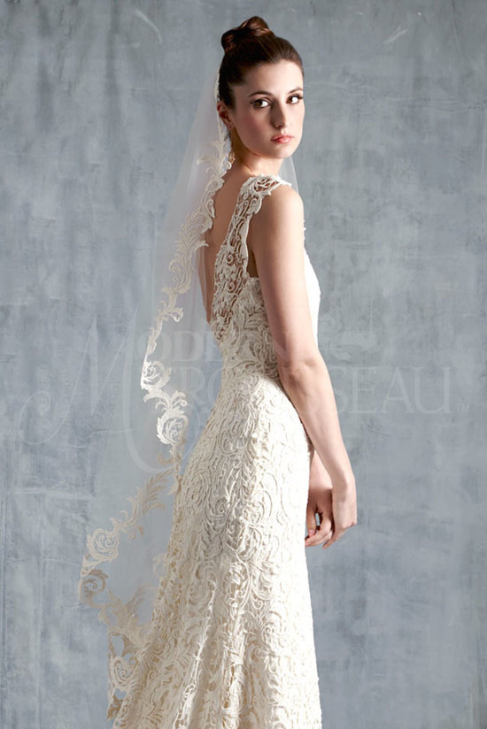 photo of Brynn by Modern Trousseau Spring 2015