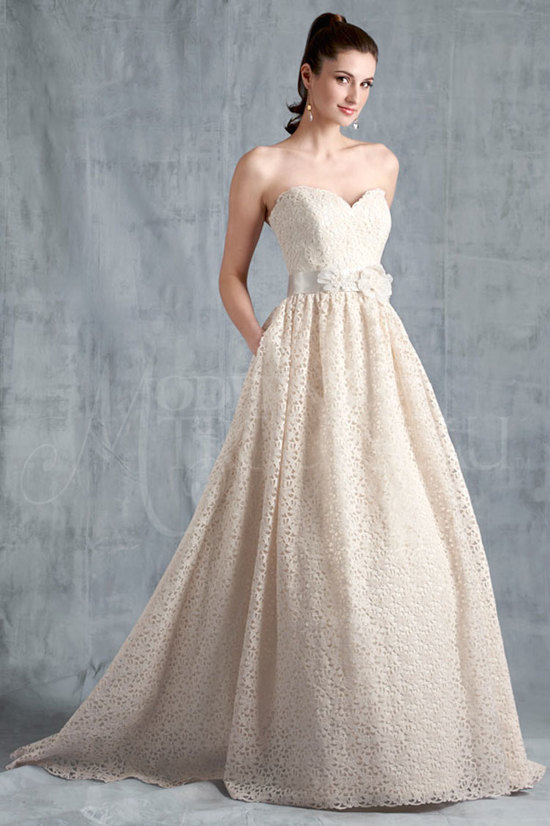 photo of Edie by Modern Trousseau Spring 2015