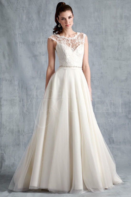 photo of Mila by Modern Trousseau Spring 2015
