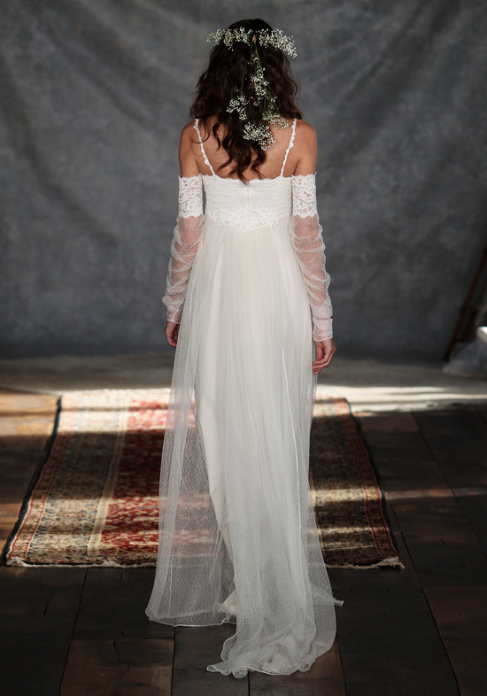 photo of Claire Pettibone