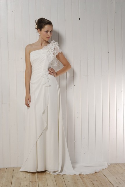 photo of Bride Chic: State Of The Art Chic- Wedding Dresses Under $1000