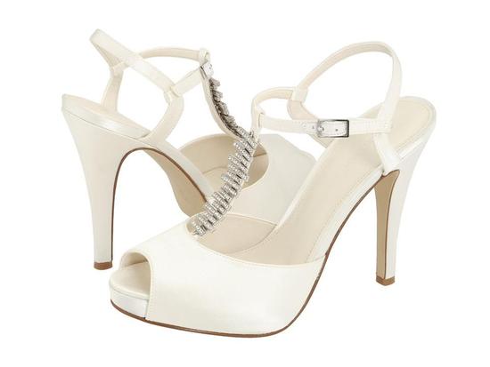photo of Bubbly Bride: Four Inch Brides... Heels That Is!