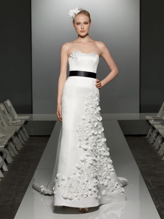 Galina-wg3086-strapless-trumpet-floral-applique-black-sash.full