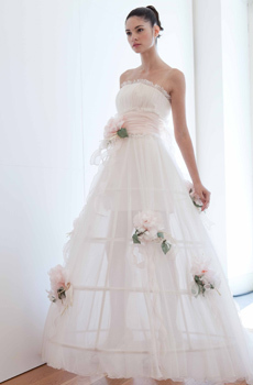photo of Bride Chic: Spring 2010 Wedding Dress Trend- Nature Inspired