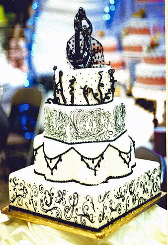 photo of Black Swirl Wedding Cake