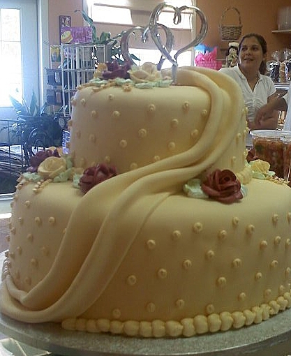 photo of Ivory Fondant Red Velvet