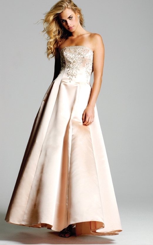 photo of 5900 Dress