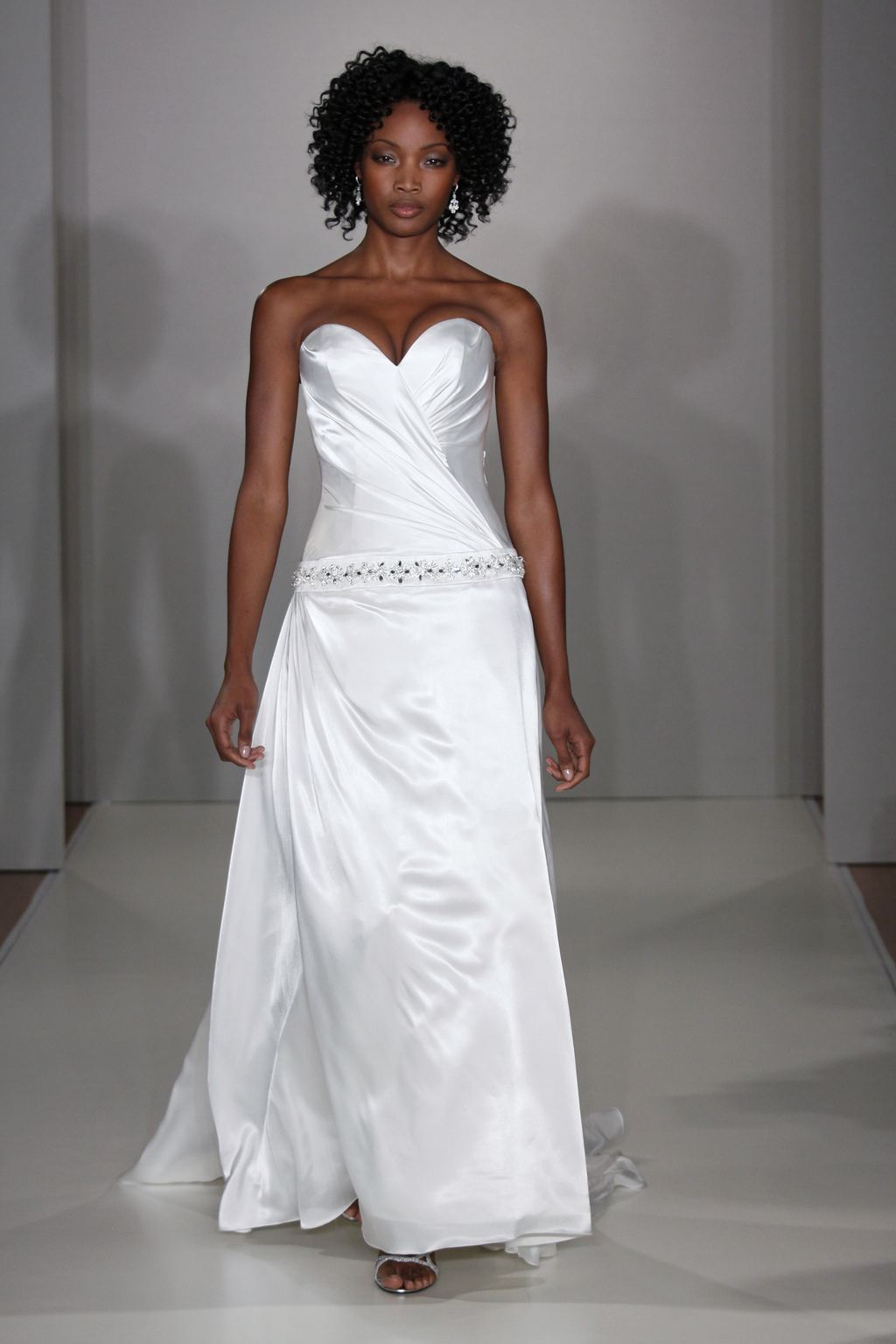 Alfred_angelo_private_2120f.full