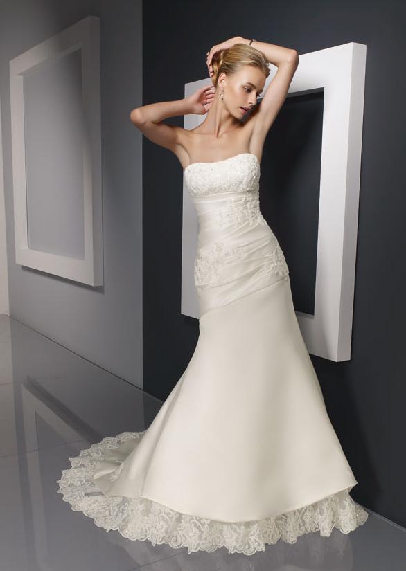 Mori_lee-white-strapless-beaded-lace-train.full