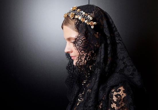 photo of dolce gabbana inspired bridal tiara wedding hair accessories DIY 1