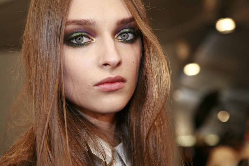 2012-bridal-beauty-trends-peacock-eyes-bold-bridal-makeup.full