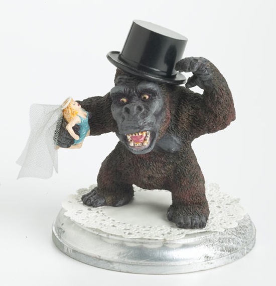 photo of king kong wedding cake topper