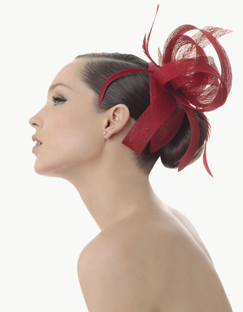 Deep-red-wedding-hair-fascinator-for-brides-or-bridesmaids.full