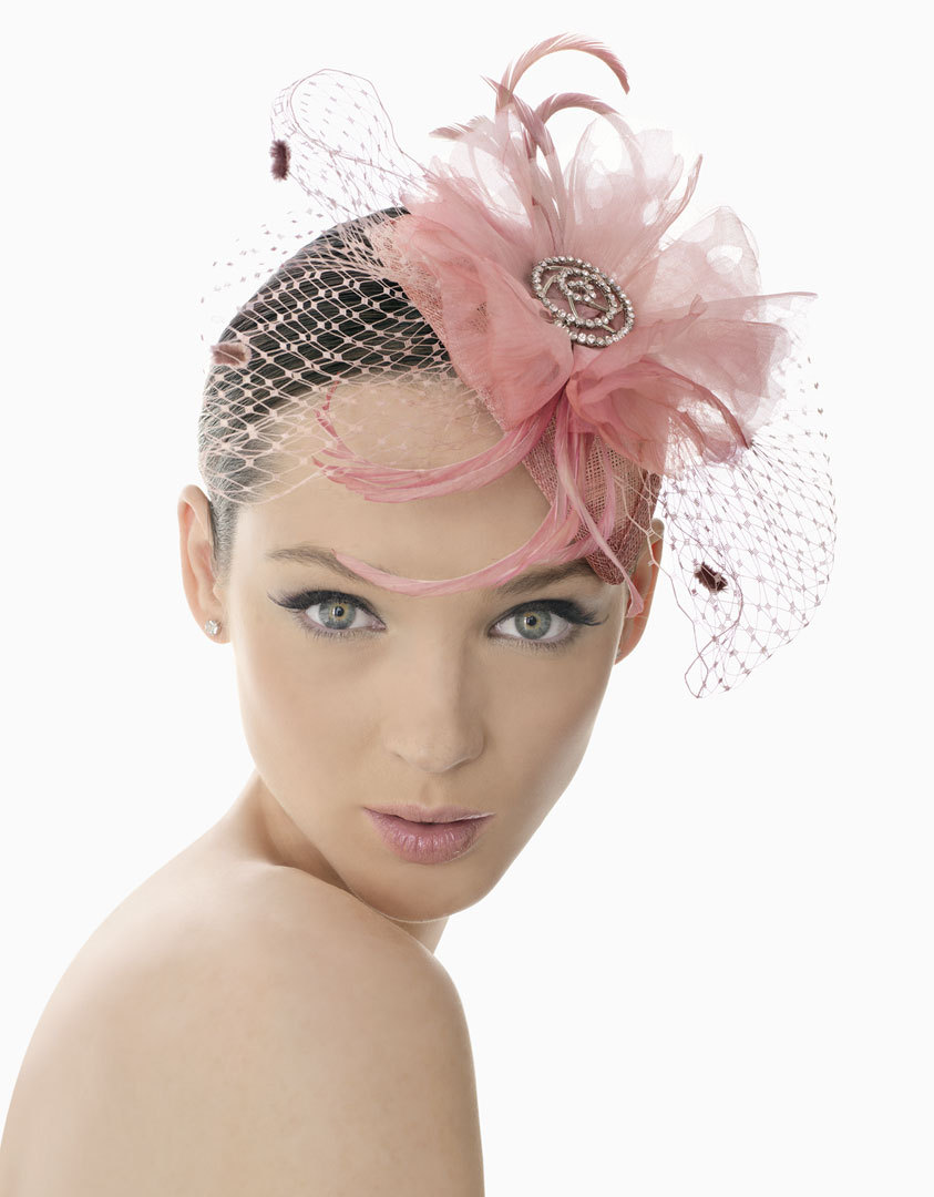 Pink-wedding-headdress-feathers-net-bridesmaid-head-chic.full