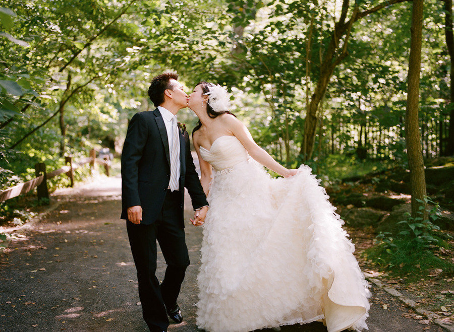 Wedding-planning-fun-matchmaker-wedding-venue-with-bride-and-groom-3.full