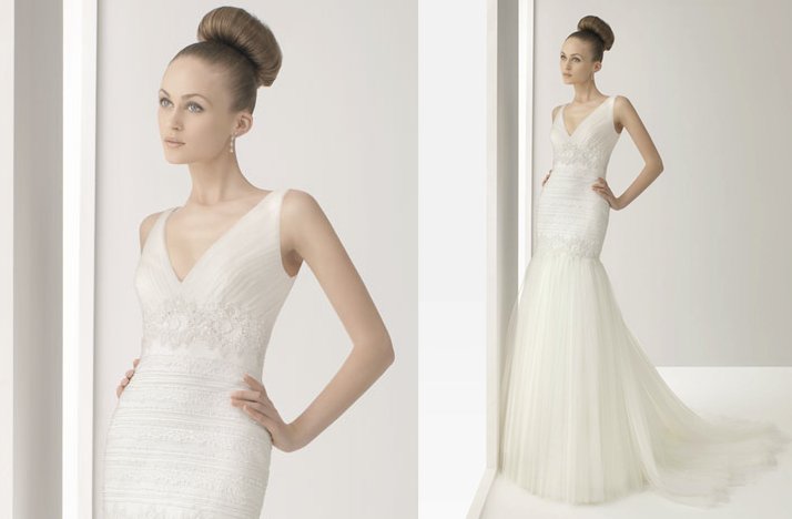 V-neck-wedding-dress-2012-bridal-gowns-rosa-clara-soft.full