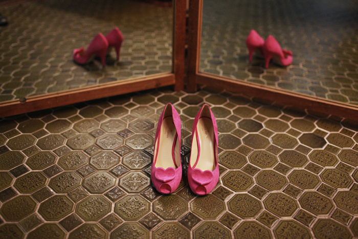 Unique-wedding-photo-bridal-heels-pink.full
