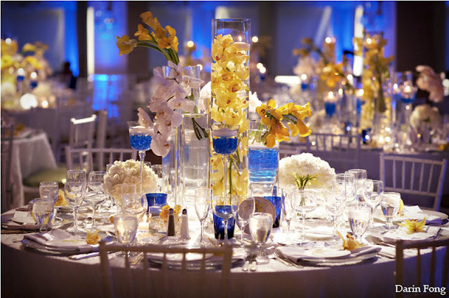 Details-hotel-del-coronado-cobalt-white-yellow-wedding-centerpiece1.full