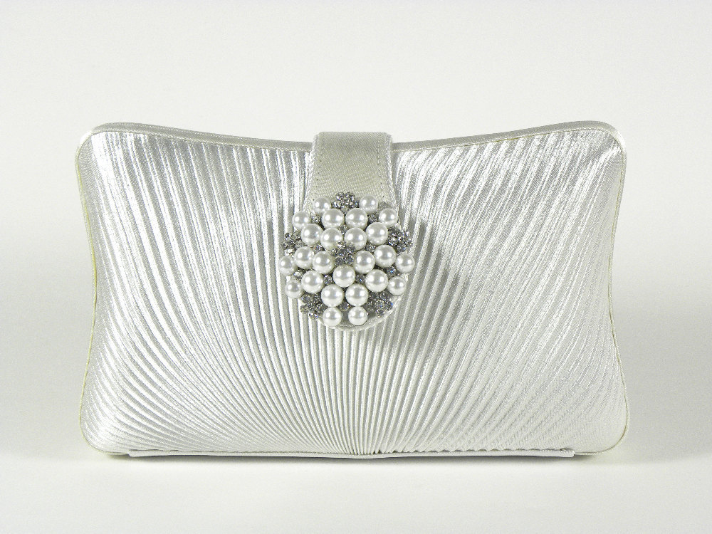 Elegant-silver-bridal-clutch.full