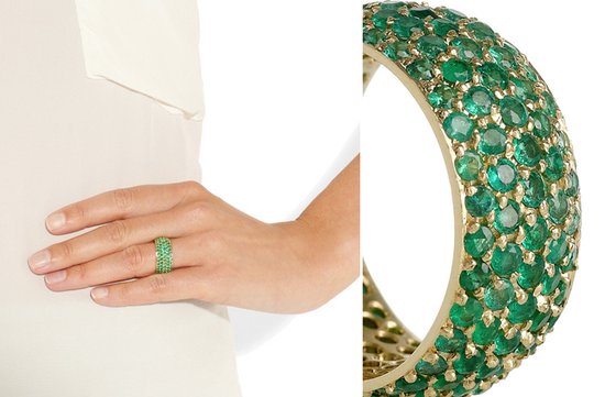 photo of 14 carat gold and emerald ring