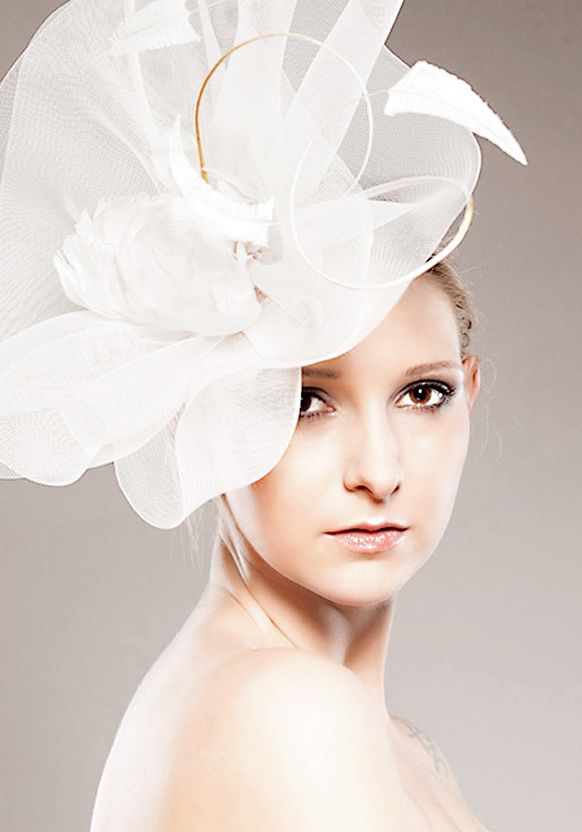 Vintage-inspired-bridal-fascinator-wedding-hair-accessory.full